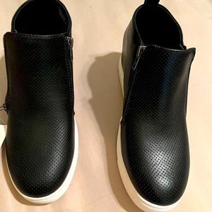 Time and Tru Booties